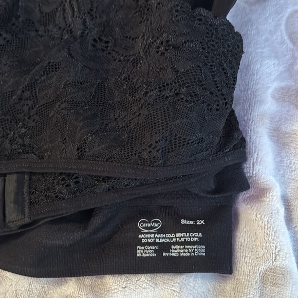 One CaraMia Bra 2X Black-reposh-never worn it is too small! ‼️🔻SALE🔻‼️ - Picture 2 of 8